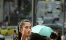 看看街拍重庆美女